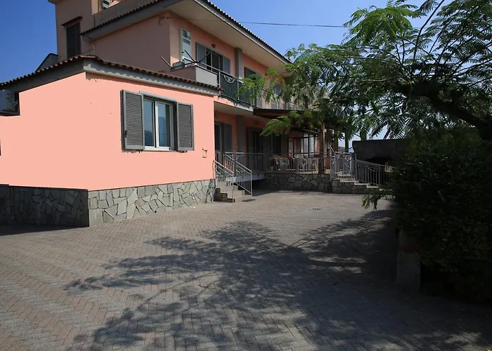 Villarosa Bed & Breakfast 4*